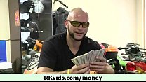 Show us some pu ssy I'll give you cash 17 ve you cash 17