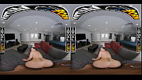 VIRTUAL PORN Yo ur Stepmom Mandy Waters Sees Y y Waters Sees You Struggling Wit