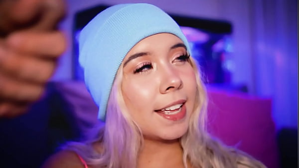 Horny blonde lures you with her round and delicious bod