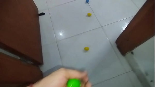 Linda BUNNY de PASCUA sorprende con el COÑO HUMEDO y un gran CULO – PORNO EN ESPAÑOL