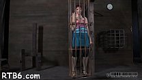 Pleasant hottie enters her cage