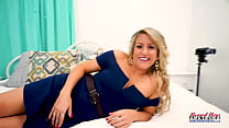 Super sexy MILF masturbating with her favorite dildo
