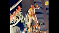 Hombre stripper en el carnaval de Mazatlán