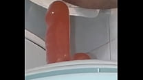 Utilizando mi dildo bien lubricado