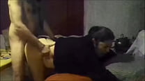 Faby Madura adicta a la pija, sumisa, liberada y trola. Goza a los gritos de dolor y placer cuando la siente en el orto, se la banca y pide como una puta hasta que termina feliz con el culo roto (diálogos).
