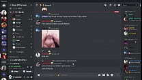 Pequeño usuario de discord llamado Paain siendo follado por 2 grandes vergas