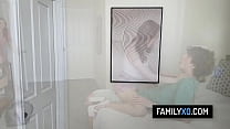 Stepfamily reunion turned into foursome - Isabella Nice, Wynn Ryder, Sinatra Monroe