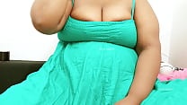 Lucknow bhabhi showing boobs