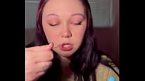 Teen Gives Sloppy Messy Blowjob ?