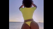 Booty shaking red bone