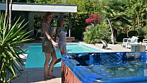 Rampant Robbery Part 1: Bi Besties Leya Desantis And Veronica Leal Share A Glass Dildo In The Hot Tub GP3341