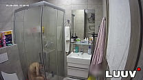 LUUV. Kareflore films her real amateur, homemade shower routine for her real life show