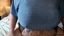 Peguei a minha meia irmã se masturbando, com lingerie toda aberta