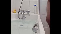 Jasons solo bath wank with no soap Oh Nooooo