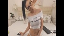 nerdy babe plays her clit on webcam