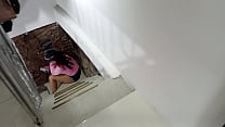 Madrastra MILF de culo grande se deja follar de la gran verga de su hijastro para que se corra en sus natural tits