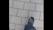 Meine besonderen Schuhe beim Einkaufen