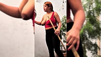 CONTRATO UNA EMPLEADA DE LIMPIEZA Y LA MUY ZORRA VIENE CON LEGGINS TRANSPARENTES Y UN HILO