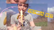Liking banana  #foodfetish #bananagirl #girl banana #eating banana #horny #licking #fans #clips