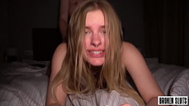 JUNGE FLEISCH - College-Schlampe von ihrem Mathelehrer gevögelt