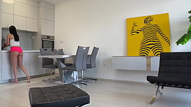 Grote Pik in Mijn Mond Hard - 18-jarige Kleine Latina met Naturale Borsten Laat Zich Slap Zetten met Diepstoot en Cowgirl en Hondjesstijl