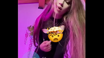 thumb i`m so bored pl  ease play with me ufe0f shari  me ufe0f sharis me ufe0f sharis