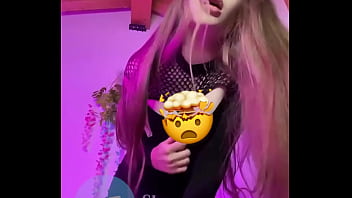 thumb i`m so bored pl  ease play with me ufe0f shari  me ufe0f sharis me ufe0f sharis