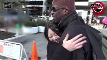 [Chubby, raw blowjob, fucking, mouth shot] A hungry Japanese girl with big tits ○ raw sucks a black dick and seems to be semen