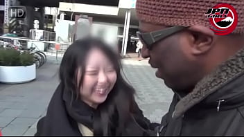 [Chubby, raw blowjob, fucking, mouth shot] A hungry Japanese girl with big tits ○ raw sucks a black dick and seems to be semen