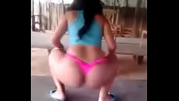 Gabyzinha ao som do Funk