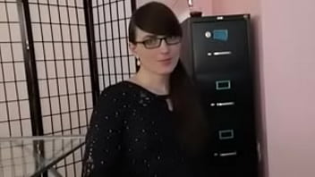 Shemale pissing  Natalie Mars