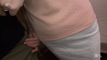 Married woman who wants to satisfy her desire with raw vaginal cum shot Miri Kurobane 1