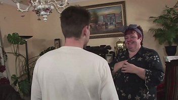 300kg old granny fucked