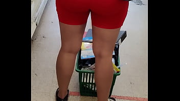 Bubble booty Latina