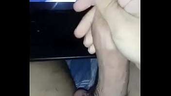PUNHETA assistindo XVIDEOS - GOZAD4 !!!