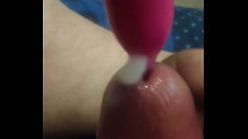 Cum with vibrating sound