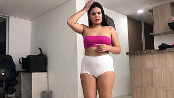 teaching my best friend how to fuck - porn in spanish
