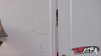 thumb horny cougar ca  tches of roomie jerking  e jerking 