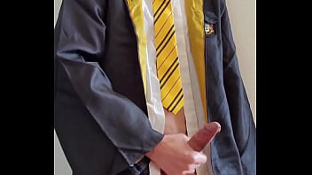 HP no pants on