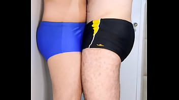 thumb machos sarrando  de sunga e pau duro duro  duro duro