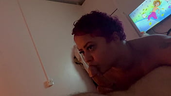 Chupando pau cinco minutos , quantos minutos você aguentaria de boquete na live