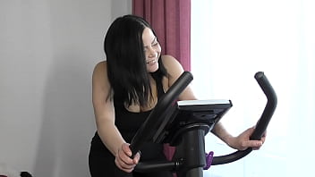 thumb exercise on bic  ycle after pregnancy bouncing gnancy bouncing nancy bouncing b