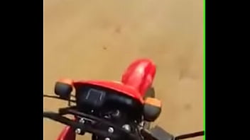 Mi hijo agustin arriba de la motito