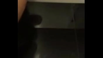 Mão amiga no shopping