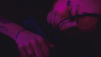 Lila Lust: Studentinnen-Fußfetisch-Orgasmus