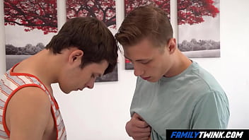 thumb familytwink cur  ious teen brothers sizing the hers sizing thei ers sizing thei