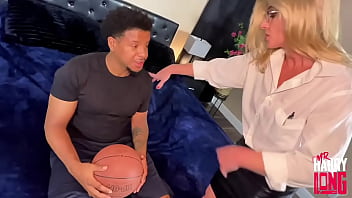 HOTWIFE COLLEGE TUTOR HELPS PLAYERS GETS HIGH GPA&#039_s IF YOU CREAMPIE HER