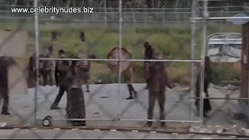 thumb lauren cohan se  x scene in the walking d walk  walking d walking d 