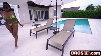 Monster BBC Delivery Guy Fucking Luxurious Ebony Babe