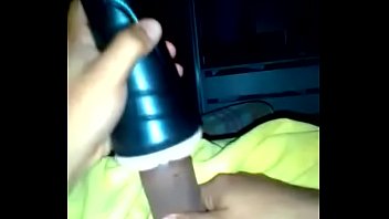 thumb novinho batendo  com masturbador r  r r 